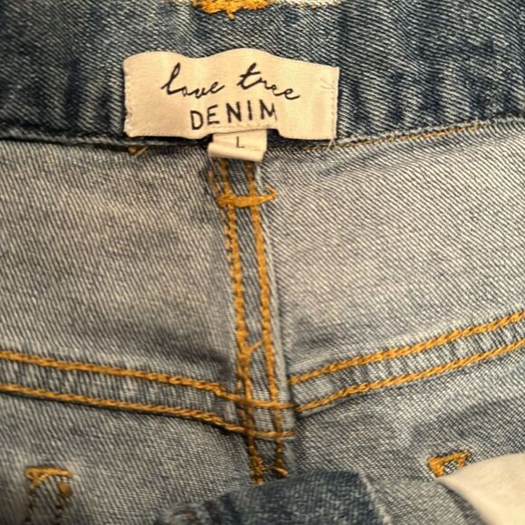 Love Tree Denim Shorts Size Large Distressed - Picture 4 of 5